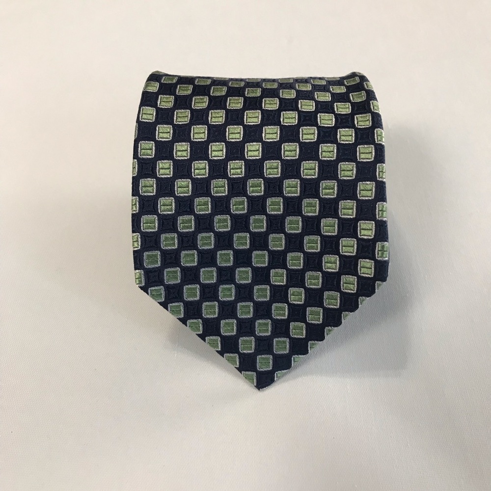 Roundtree & Yorke Necktie 100% Silk Geometric 58"